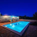 My Dalmatia - Korlat With Private Pool Сasa de vacaciones *