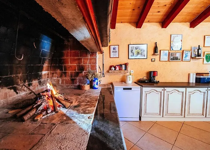 My Dalmatia - Korlat With Private Pool Semesterbostad